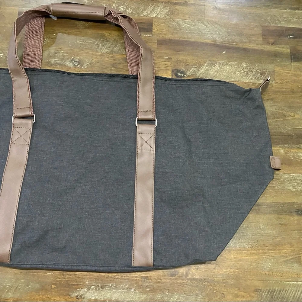 Bella Russo unisex large messenger / duffel bag for carryon gray with tan trim